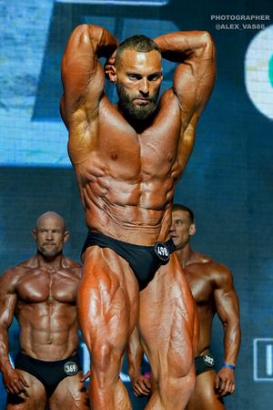 CLASSIC PHYSIQUE +178